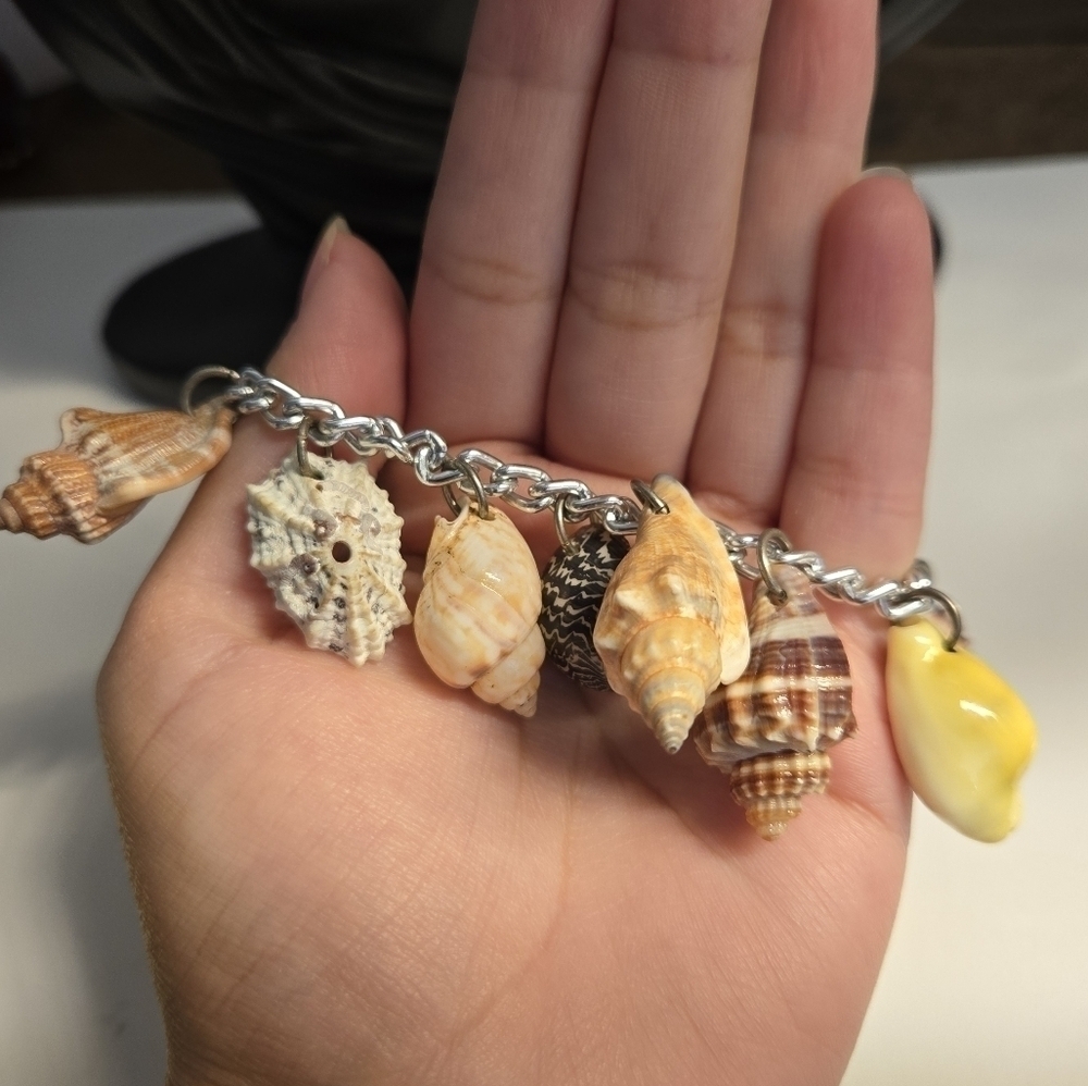 Various seashell charms bracelet